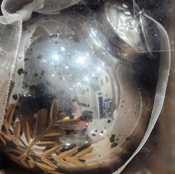 🆕️ Tidings & Joy Cut Mercury Glass Ornaments (Snowflake ❄️) - Picture 3 of 6